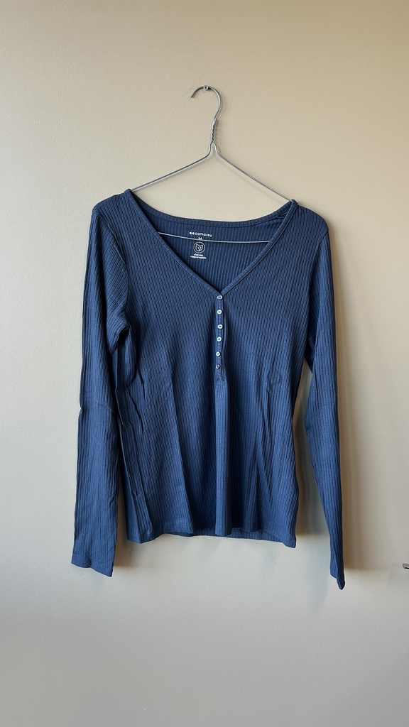 T-shirt bleu foncé 