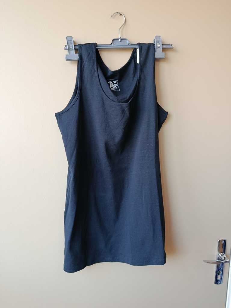 débardeur noire taille 50/52