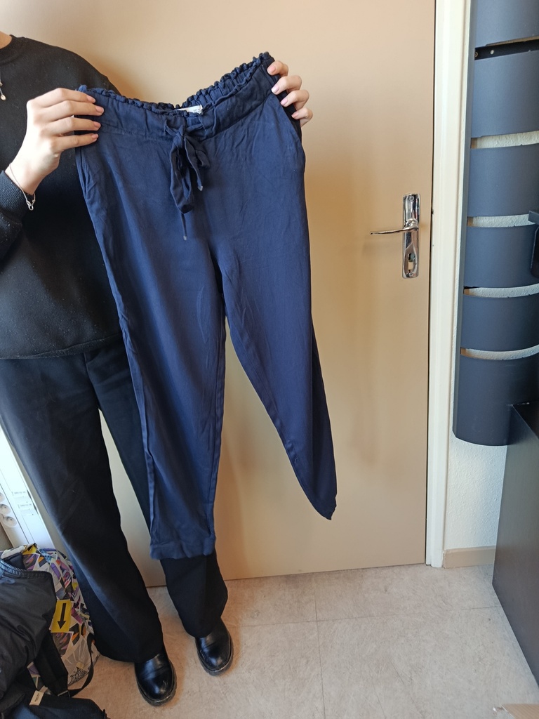 Pantalon noir taille XS