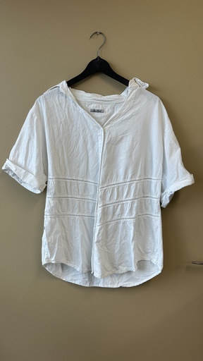 Chemise blanche à manches courtes