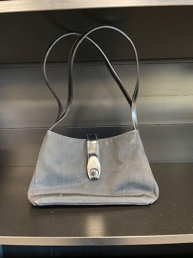 Sac à main en cuir noir