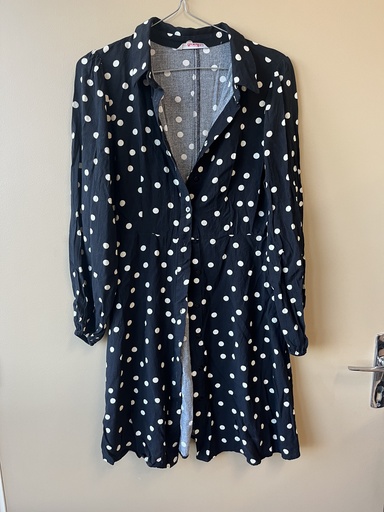 Robe noir à pois blanc
