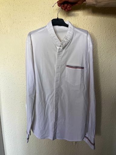 Chemise manches longues blanche liseré sur la poche