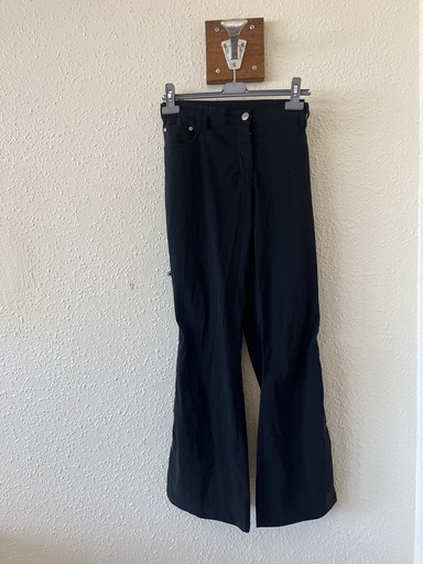 jean noir patte d'éléphant
