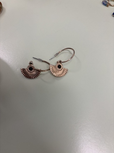 boucles d'oreilles en éventail avec perle verte