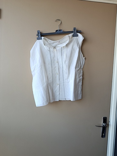 chemisier blanc manches courtes taille 46